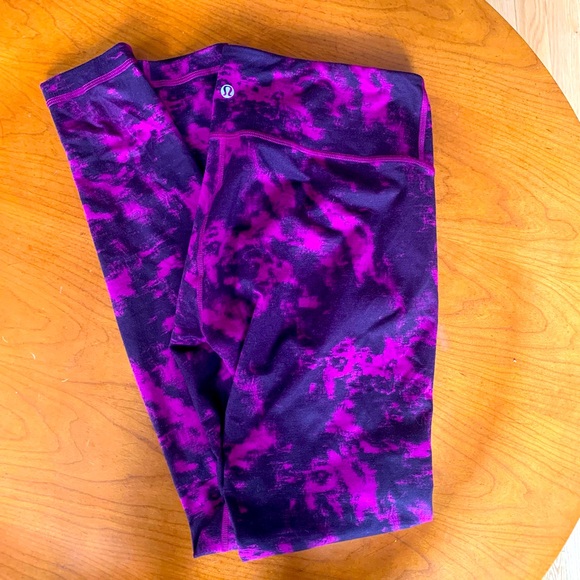 Lululemon leggings - Picture 1 of 2